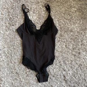 Snygg boddy - Skriv för fler bilder