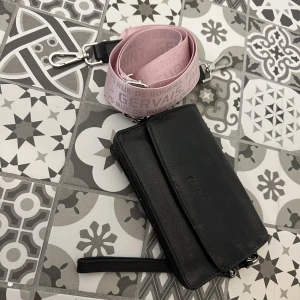 Väska - Söt liten plånboks väska, äkta läder. 