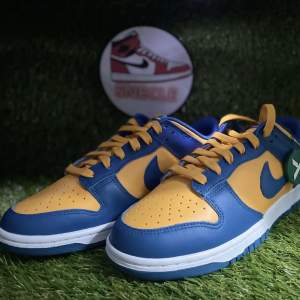 Nike Dunk Low UCLA i storlek 42👟 Helt nya🌟 Köpta på StockX så kvitto och låda finns🧾 Hör av dig om frågor/bilder🤙