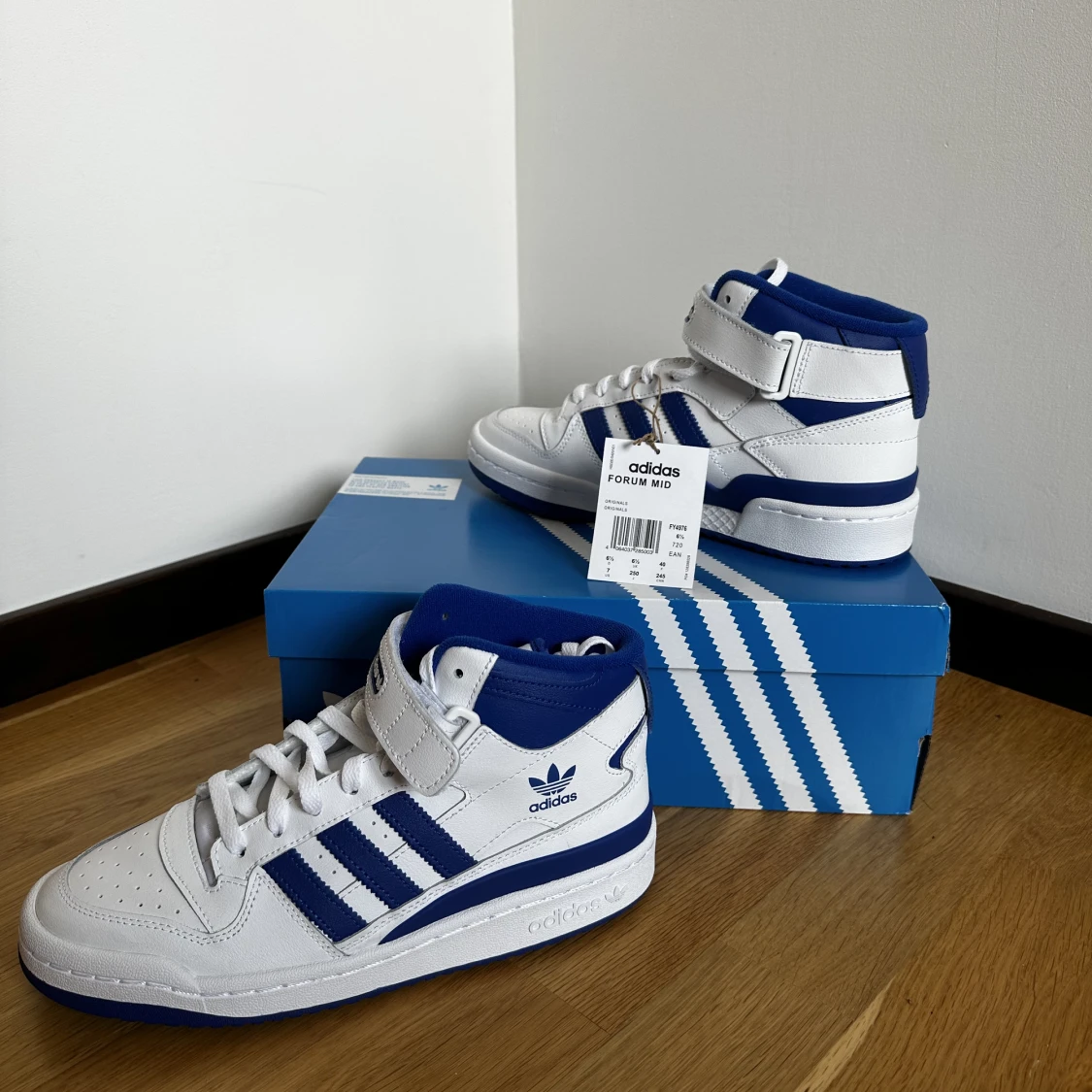 Adidas Forum mid