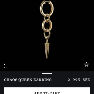 Maria Nilsdotter örhänge  - Säljer chaose queen earring i guld💗kan sänka pris vid snabb affär 