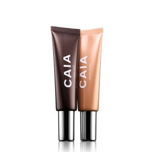 Caia liquid bronzer och higlighter - Säljer mina oanvända caia produkter, i färgerna cape town på bronzern och pearl swirl på highligtern. Sälher då jah aldrig använt dom. En för 200 och båda för 350, kan gå ner i pris vid snabb affär<3
