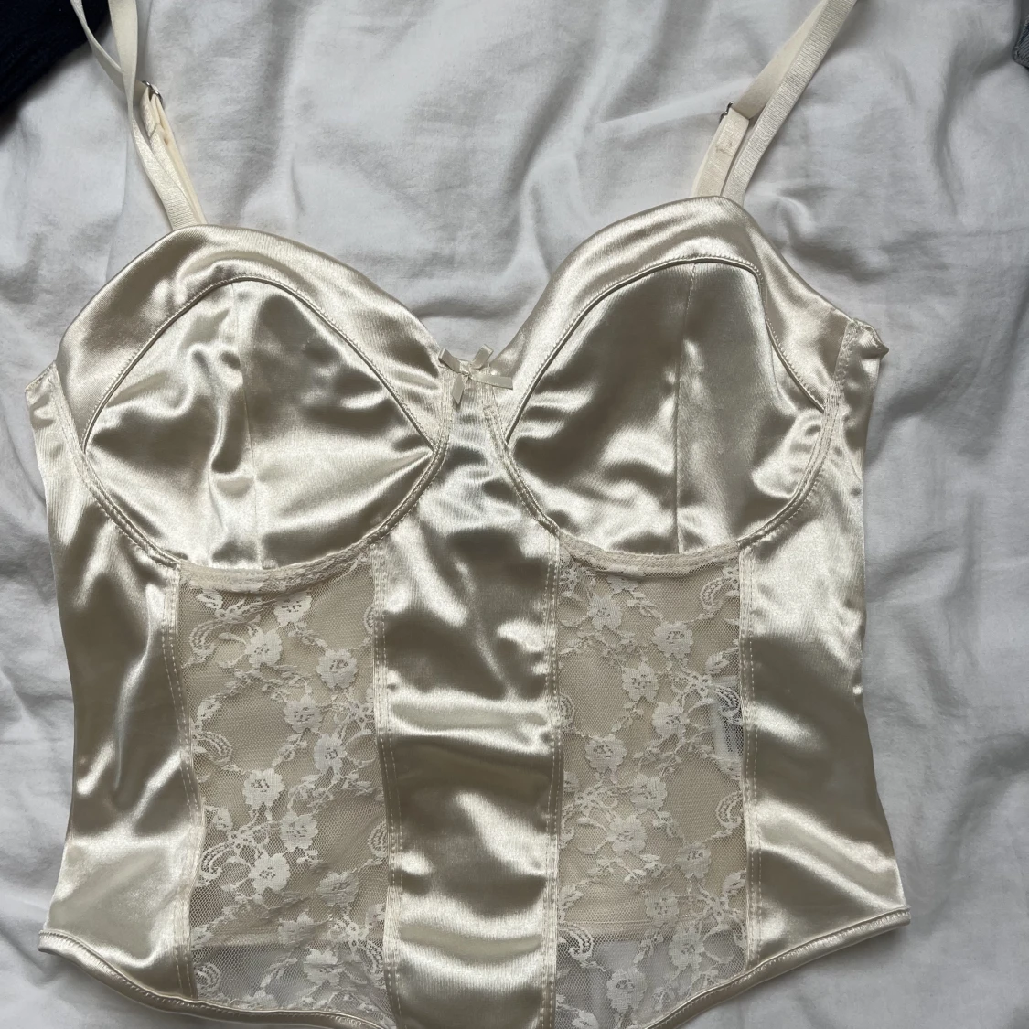 Så fin silkestopp från h&m