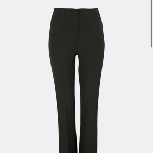 Byxor från Bikbok - Använd ett fåtal gånger så i fint skick! 