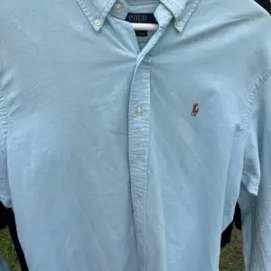 Fin skjorta från märket Ralph Lauren i storlek XL 