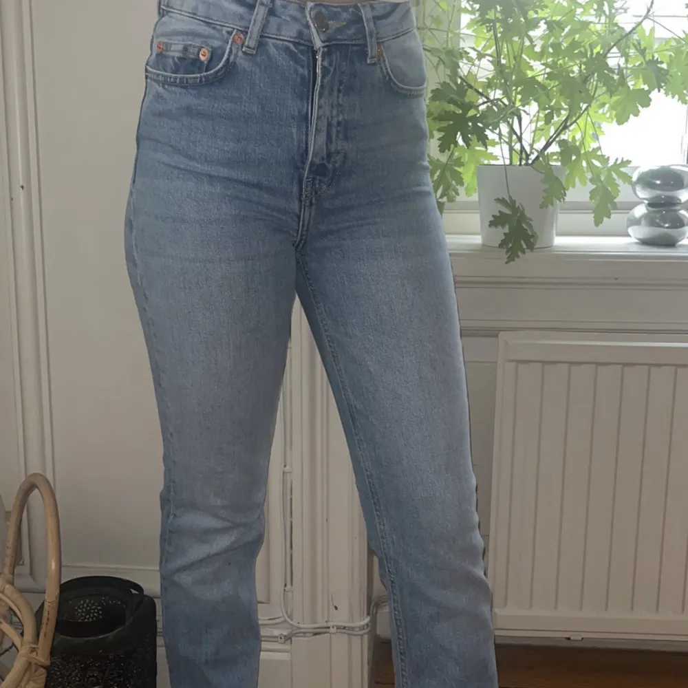 Jeans från Lager 157 i storlek XXS/XS. Köpta för 300 kr, har ej används många tillfällen  . Jeans & Byxor.