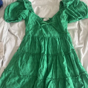 Klänning - Klänning från Chiquelle. Oanvänd  Nypris 500