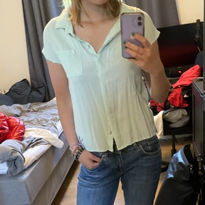 Blus  - Söt blus skjorta från Grunt Jeans, köpt second hand 