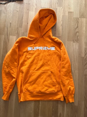 Supreme hoodie - Äldre Supreme hoodie