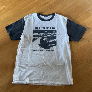 T-shirt - Köpt på Plick men den är för stor på mig, från Brandy Melville