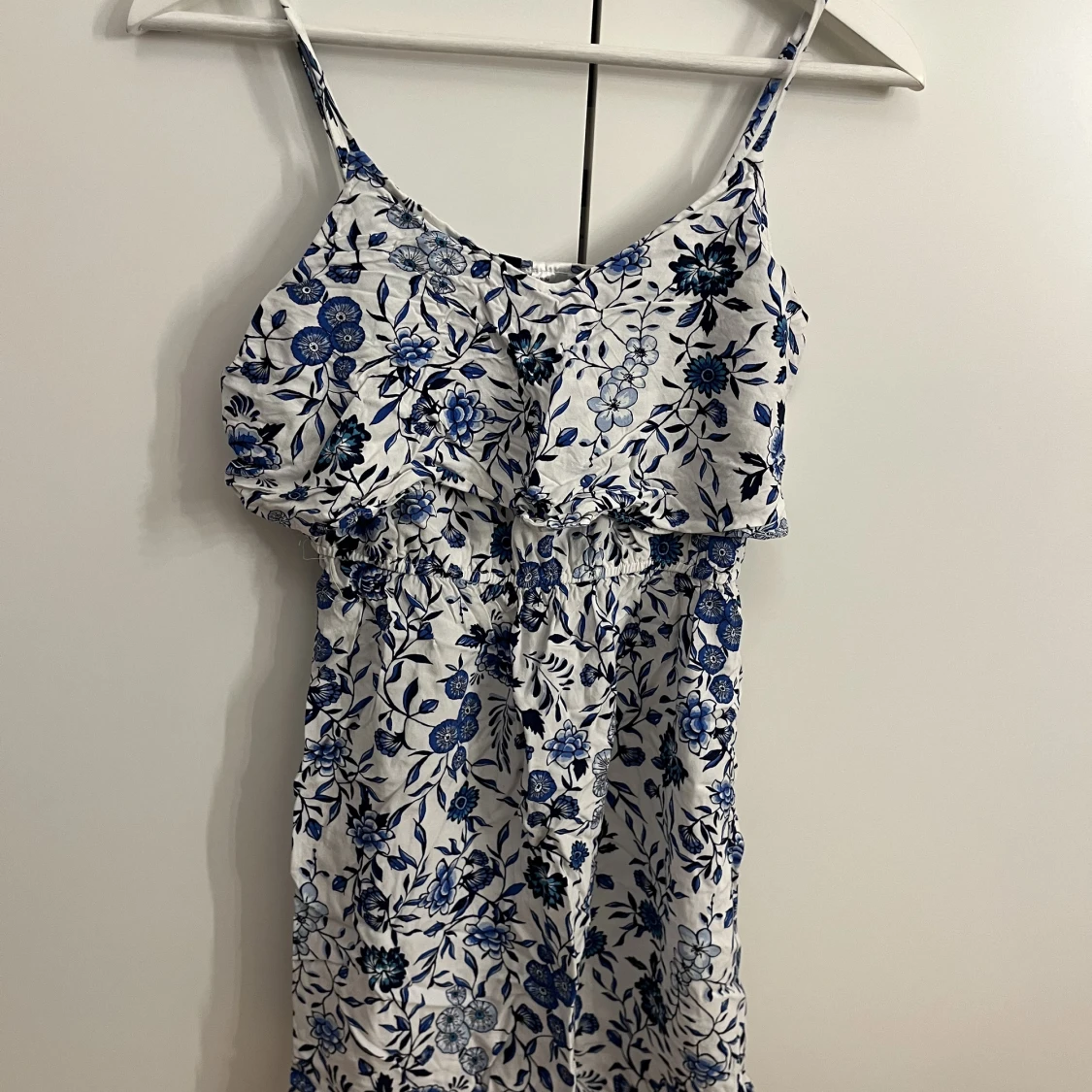 Somrig kort klänning