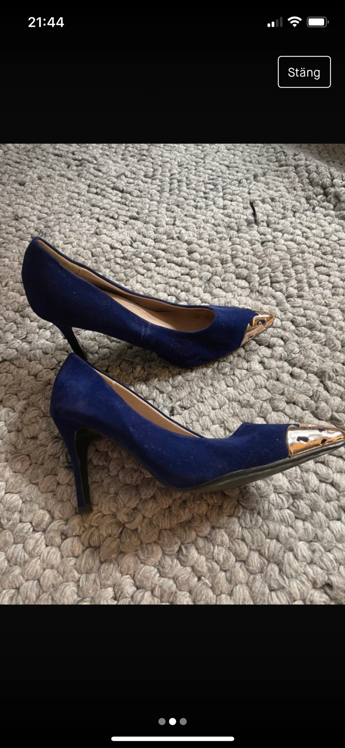 Blåa ssmmetspums med guldtå - 90