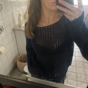 Stickad topp - Blå stickad topp brandy Melville använd 1 gång helt ny 