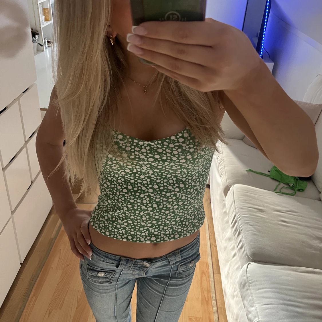 Blommigt grönt linne - 90