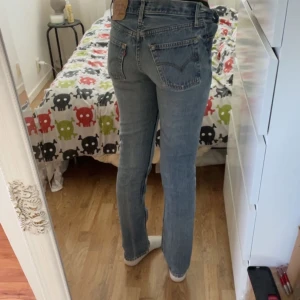Jeans Levis - Jeans Levis, fint skick!