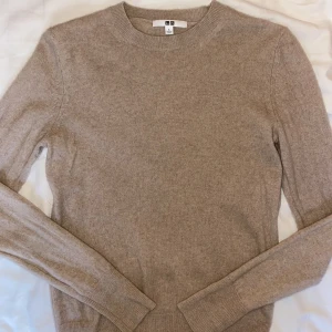 Kashmirtröja - Tröja från Uniqlo. 100% kashmir (nypris 1299kr).