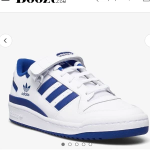 Adidas forum skor - Säljer dessa adidas skorna, dom är använda men på ett skonsamt sätt. Perfekta nu för hösten!!!!  För egna bilder skriv privat❤️