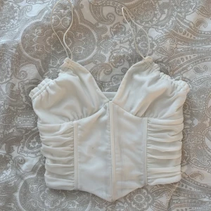 super fin fest topp - slut såld!