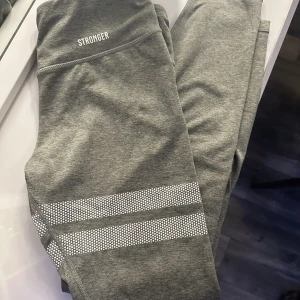 Stronger träningstights  - Bra skick!