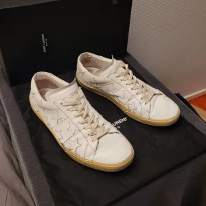 Saint laurent skor - Riktigt feta ysl skor! Cond 7/10 box och dustbag ingår! 