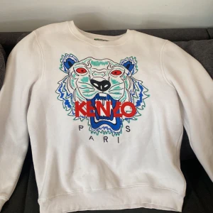 Kenzo tröja  - Använts några gånger men inget som är så synligt