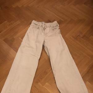Beiga jeans från Ullared. Använda fåtal gånger