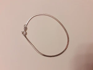 Silverkedja - Tjockare silverkedja till armband. Nyskick och helt oanvänd. 18,5 cm lång 