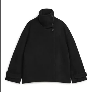 Arket kappa - Kappa frn arket i storlek 36. Kan byta mot 34 eller säljer för 1200