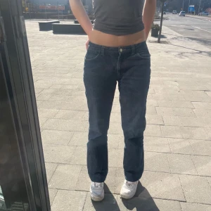 Jean - Fina midwaist jeans som inte används längre, kan sitta Mid/låg beroende på hur man vill ha de