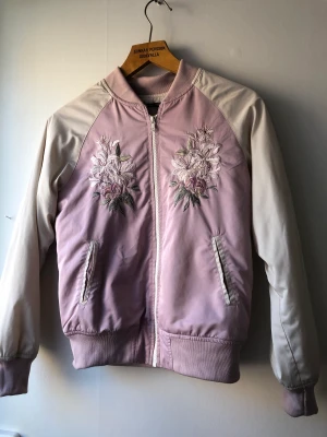 Jacka från Crocker stl S - Superskön från Crocker i stl S  Använd några få gånger