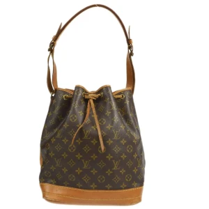Louis Vuitton noe - Funderar nu på att sälja min älskade noe väska från Louis Vuitton i jättefint skick!! Serienummer för äkthetsbevis kan skickas, kontakta mig.❤️  Pris 5000!