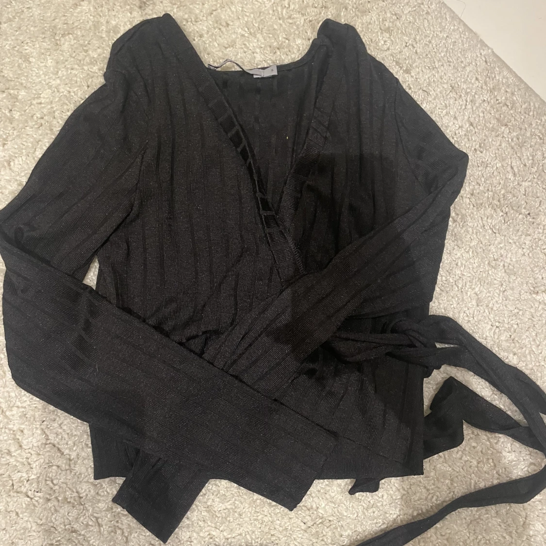 Långärmad svart topp