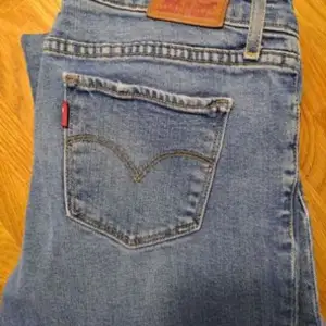 Jeans från Levis, modell 
