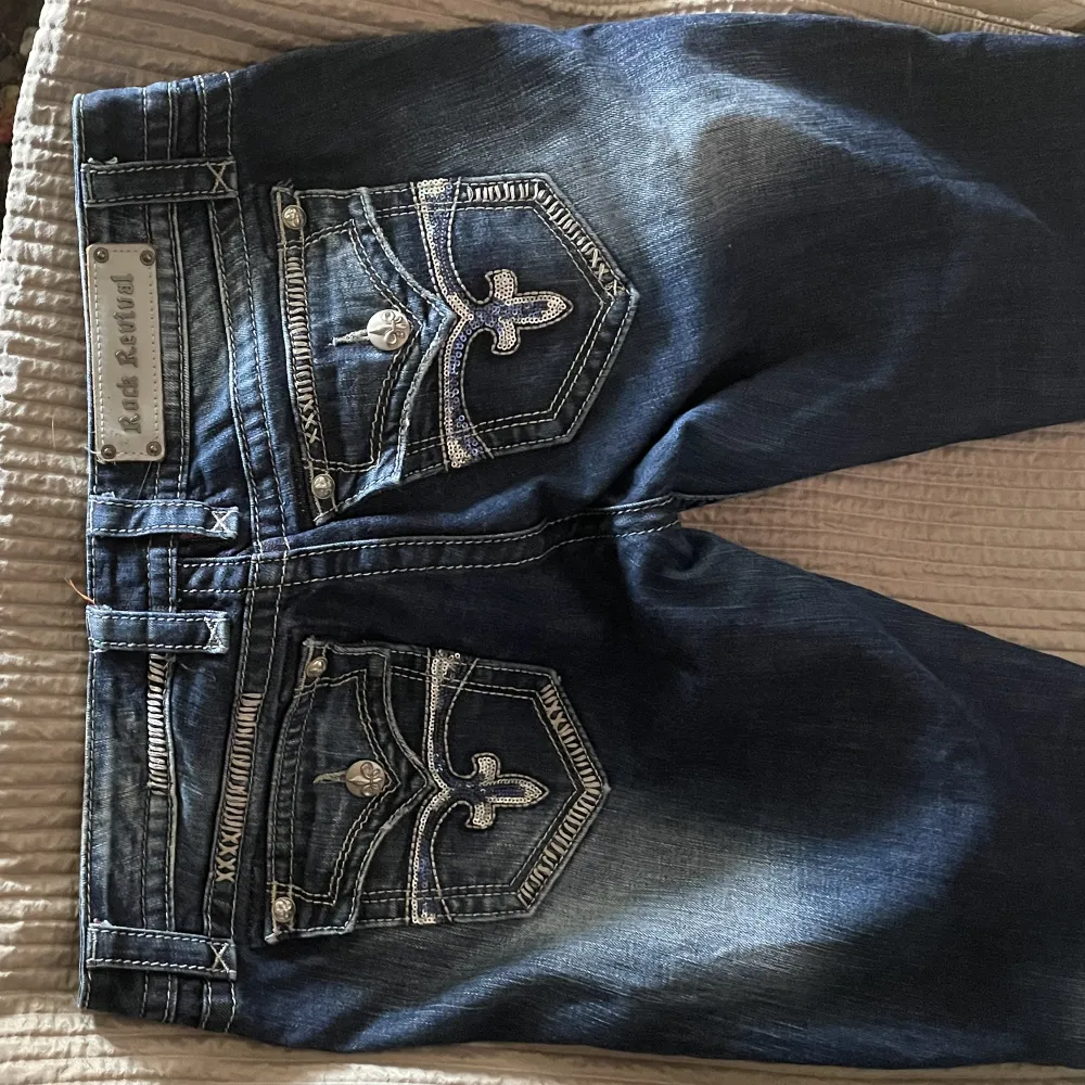 As balla rock revival jeans från usa, säljer pga inte min stil. Buda gärna. Jeans & Byxor.