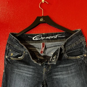Esprit y2k jeans - Snygg low waisted jeans från Esprit😏
