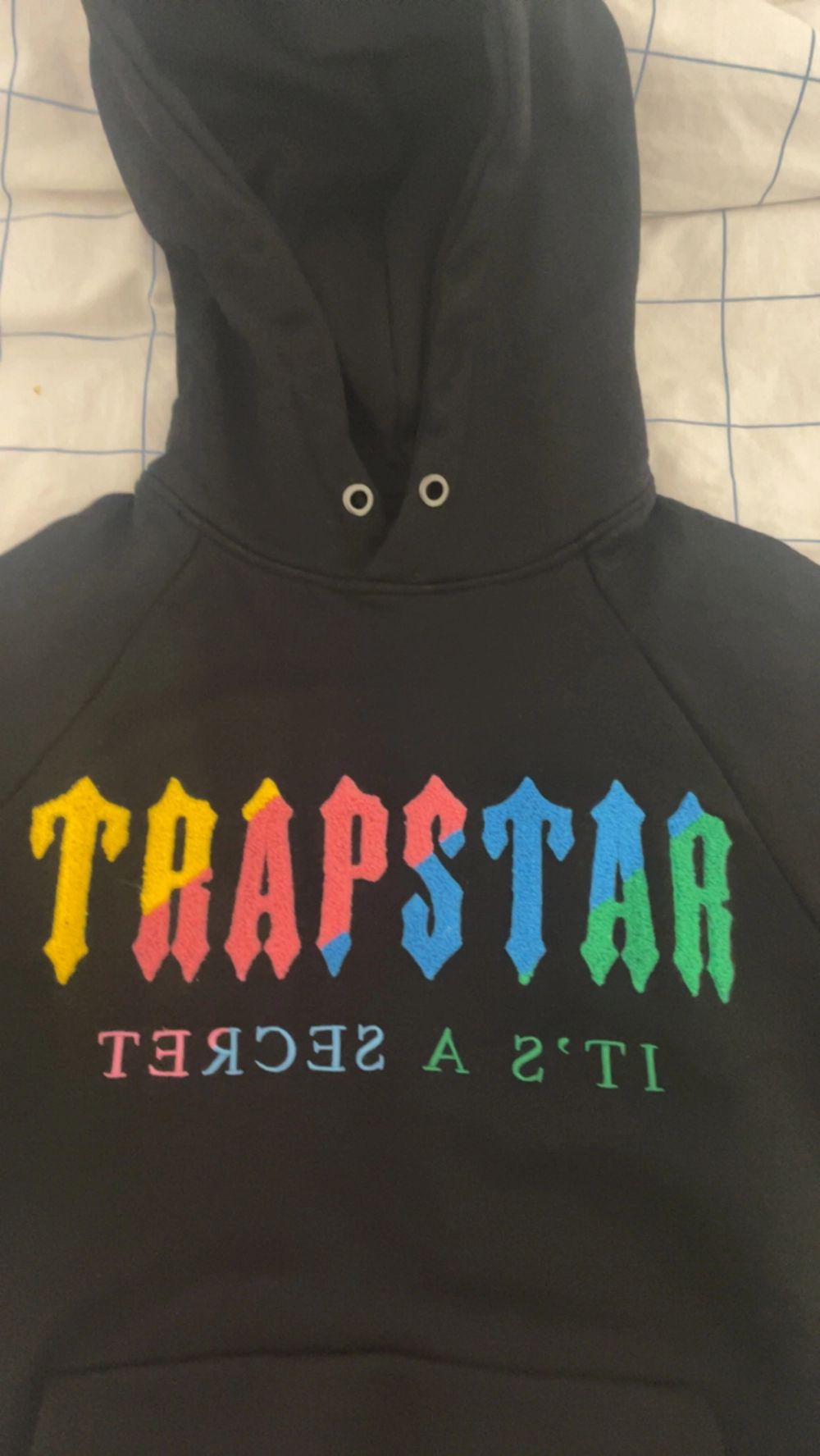 Svart trapstar rainbox tracksuit Plick Second Hand