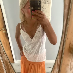 Intimissimi tröja  - Jätte bekväm och fin topp använd några gånger men i fint skick. Säljer då den är lite för stor och kommer aldrig till användning💓