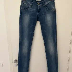 Fint skick, jeans från Lee storlek W29 L33