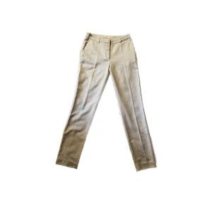 Kostym byxor - Ljus blå kostymbyxor i storlek 32💙