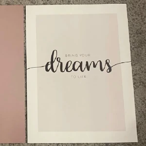 Tavel poster - Säljer denna Tavel postern för 99kr, köptes för 349kr!❤️