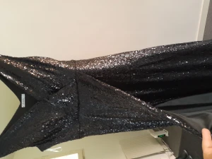 Festklänning  - Nu stick använd bara en gång