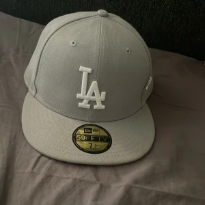 New Era LA keps - Aldrig använd Storlek 7.5 /59.6cm