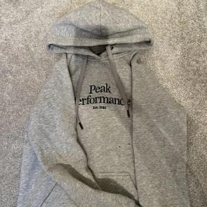 Peak performance  - Inte sliten, pris kan diskuteras 