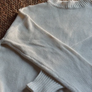 Oversize stickad tröja - Behöver inte längre denna. Oversize.