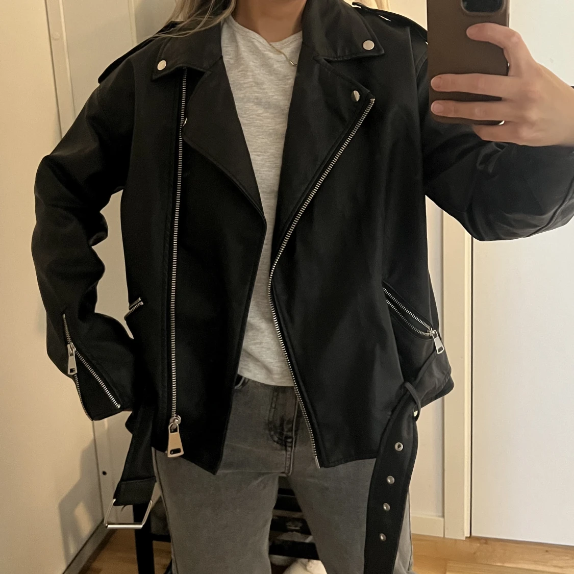 Svart skinnjacka missguided  - 91