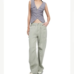 Lioness cargobyxor - Helt nya lioness cargobyxor i storlek xs, aldrig använda!