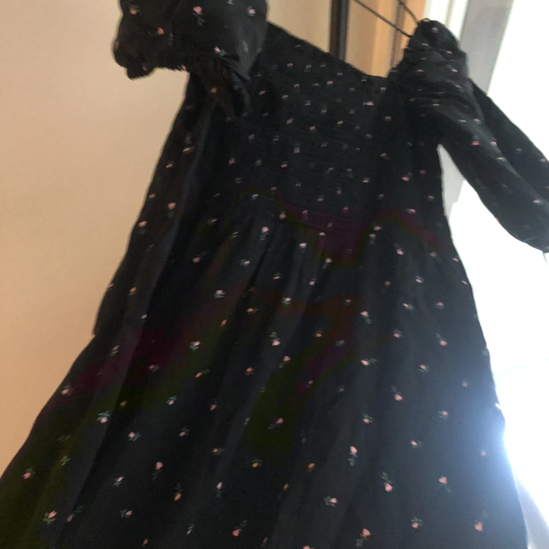 Lång sommarklänning med slits  - 91