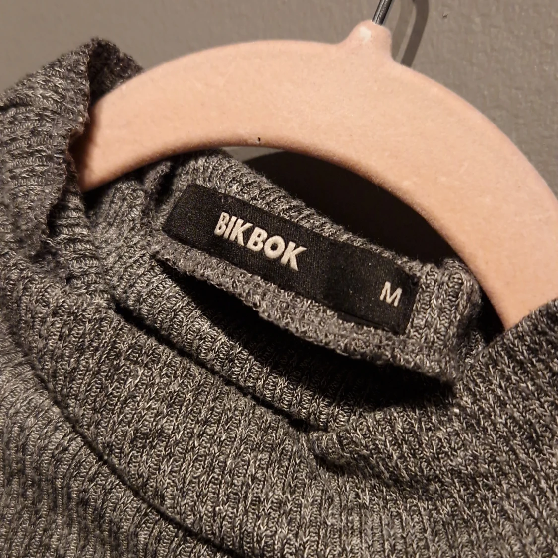 Tröja M - från Bikbok - 90