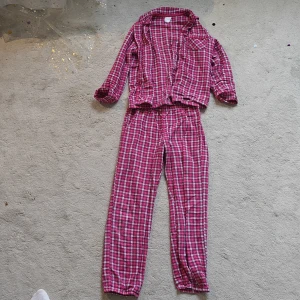 Pyjamaskläder  - Rutig pyjamas från KappAhl! 