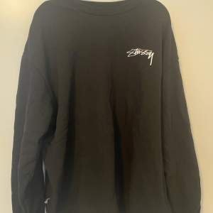 Stussy sweatshirt köpt i London. 10/10 skick riktigt fet